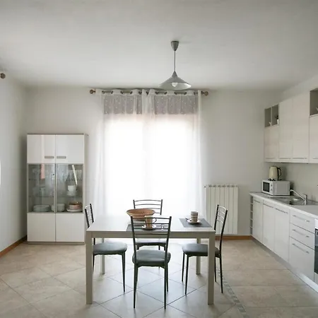 Iseolakerental - Iris Apartment