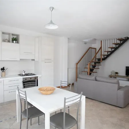 Iseolakerental - Iris Apartment *